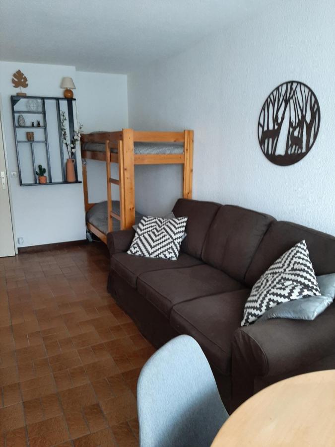 Appartement Avec Terrasse Centre سامووه المظهر الخارجي الصورة